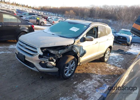 2017 Ford Escape Se z USA, uszkodzony, nr VIN 1FMCU9GD0HUB22498